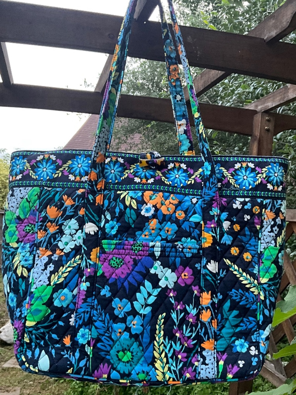 Vera Bradley Tote Bag With Padded Interior Pocket